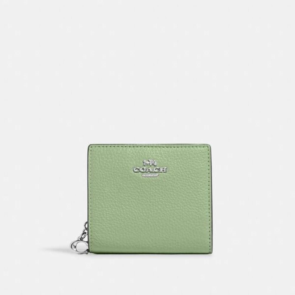 Coach Snap Wallet in Pistachio MSRP $398